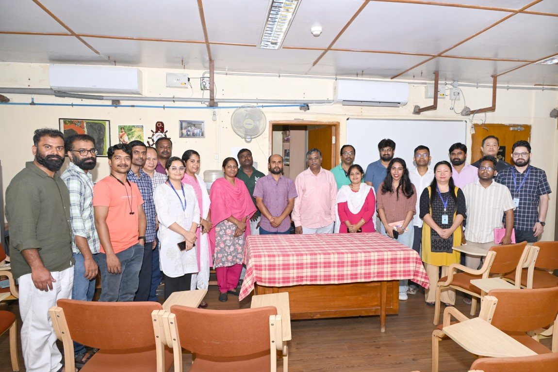 Introductory Interaction Session with Staff During the New Director's Visit to SPPEL